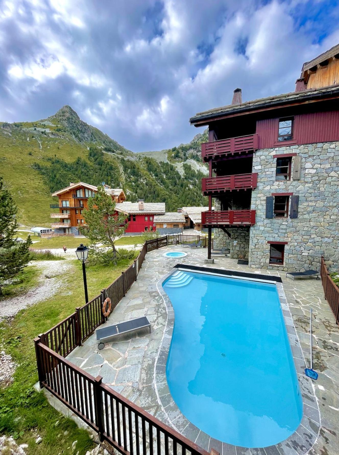 Arc 1950 - Appartement Moderne - Sauna Hammam Jacuzzi - 4 Personnes Les Arcs  Dış mekan fotoğraf